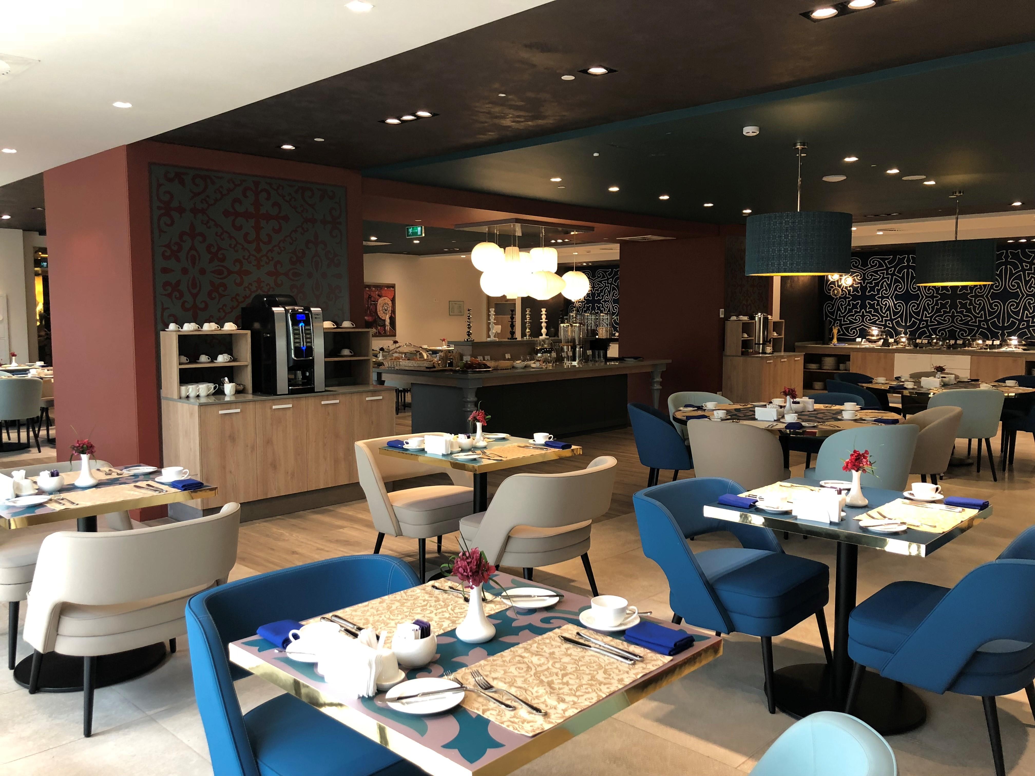 阿拉木图市中心美居酒店 外观 照片